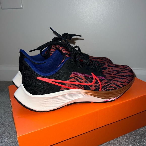 Nike Air Zoom Pegasus Sneakers - Picture 1 of 5